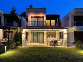 villa ATHINA